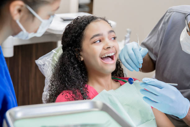 Best Emergency Dental Extractions in Brookdale, CA
